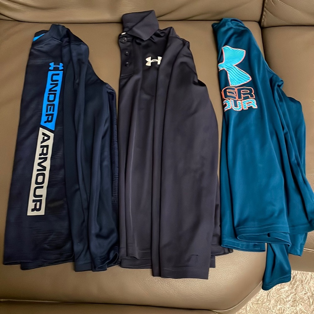 3 Long Sleeve Shirts Boys Under Armour-Medium